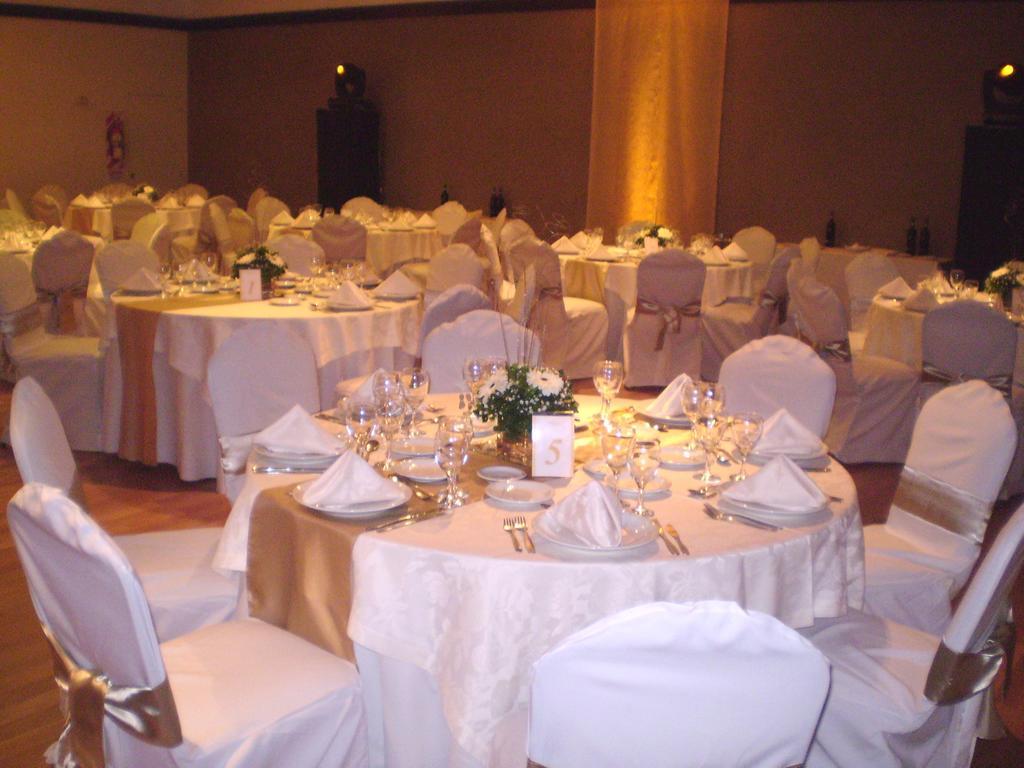 Amerian Hotel Casino Gala Resistencia Exteriör bild